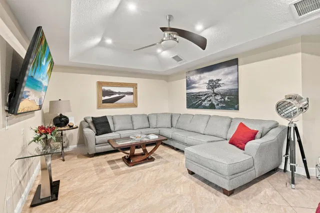  Residence photo 14