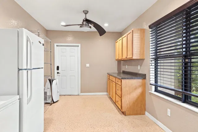  Residence photo 33