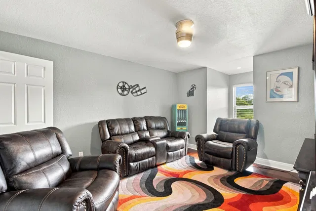  Residence photo 38