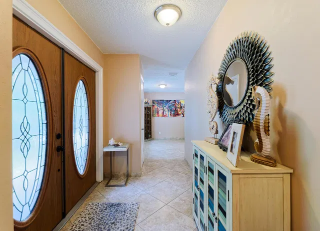  Residence photo 6