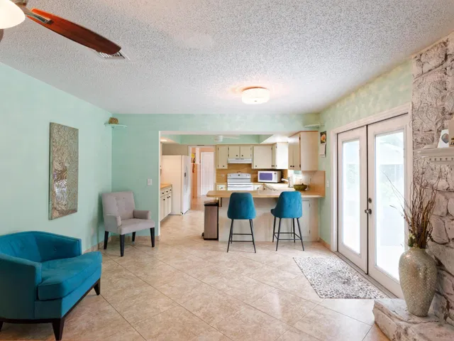  Residence photo 15