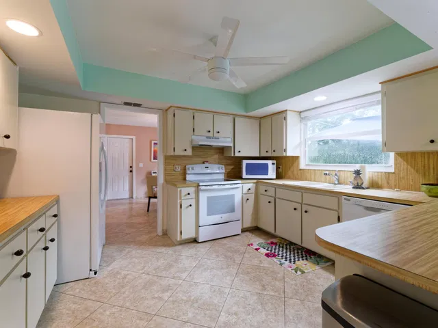 Residence photo 17