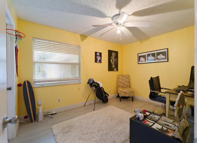  Residence photo 24