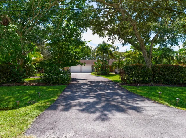  Residence photo 32