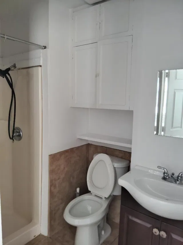  Unit Apt. C photo 6