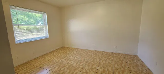 Residence photo 7