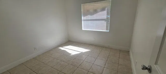 Residence photo 17