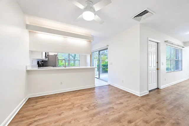 Residence photo 11