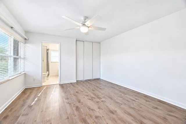 Residence photo 16