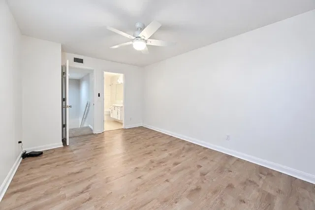 Residence photo 17