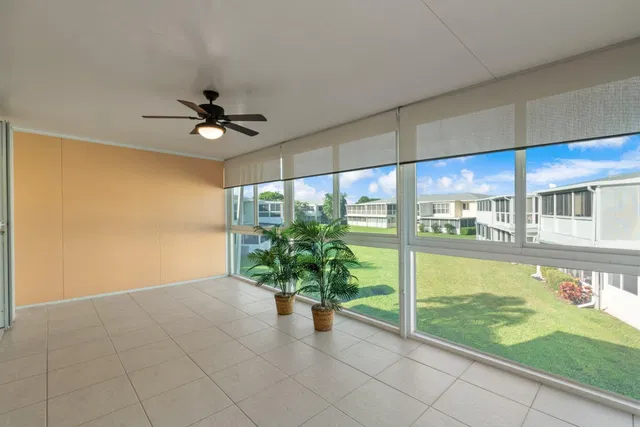 Unit 202 photo 9