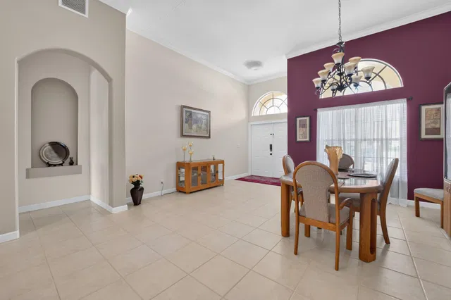 Residence photo 2