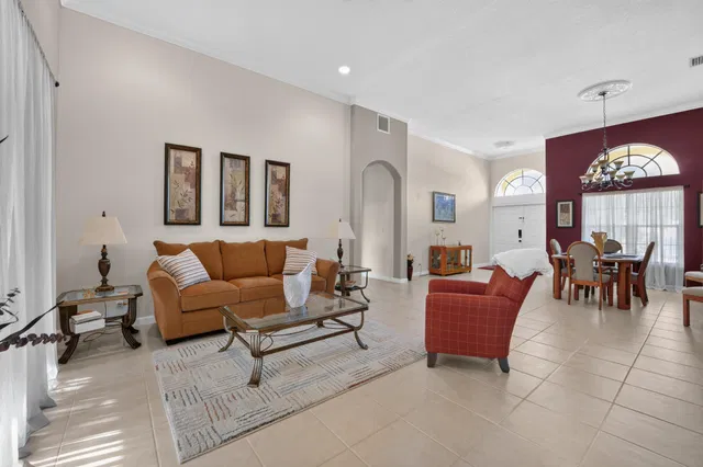 Residence photo 6