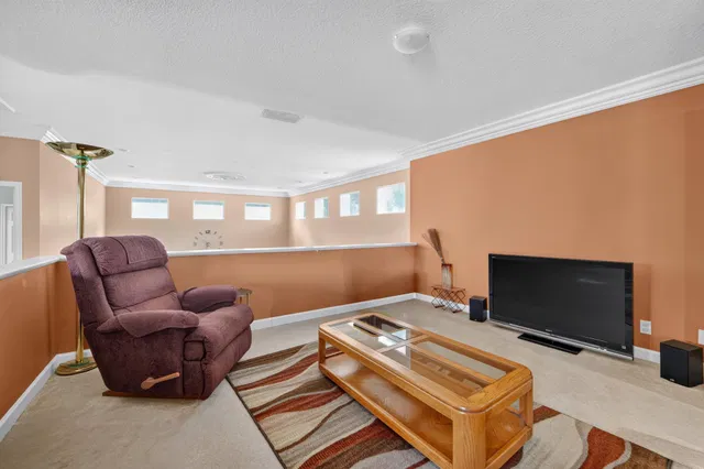 Residence photo 39