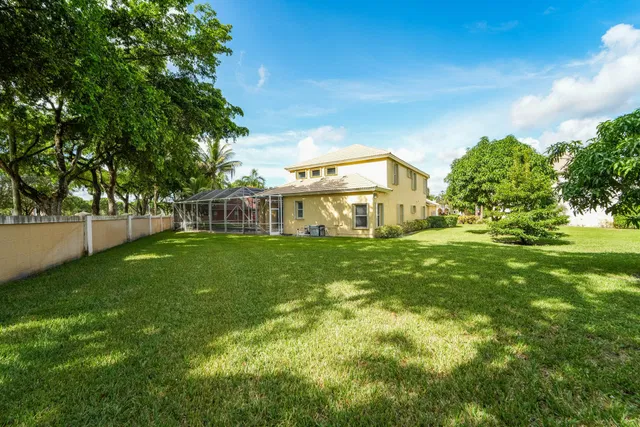 Residence photo 63