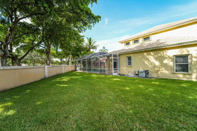 Residence photo 64