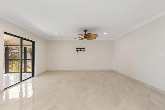 Boca Lago Country Club Homes Unit L photo 9