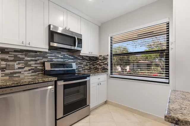 Boca Lago Country Club Homes Unit L photo 22
