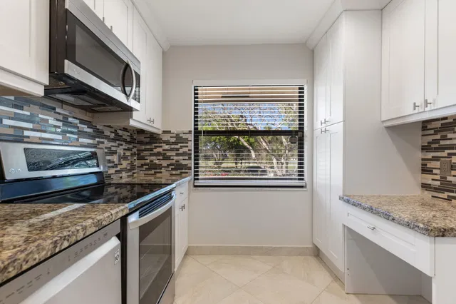 Boca Lago Country Club Homes Unit L photo 24