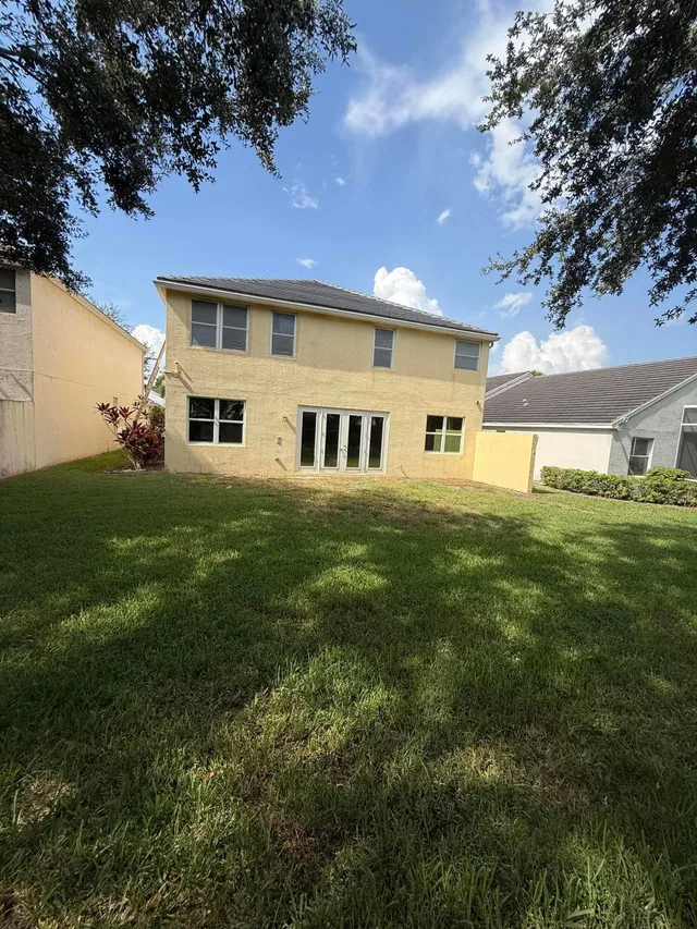Residence photo 4