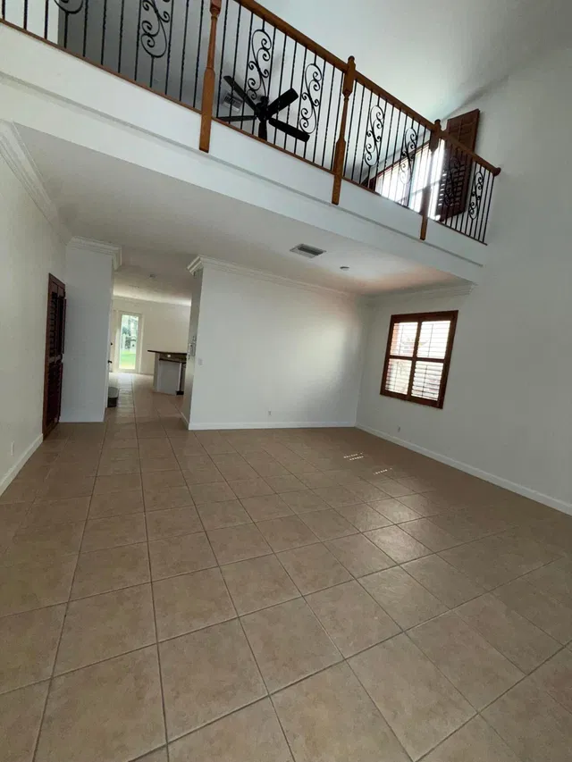 Residence photo 8