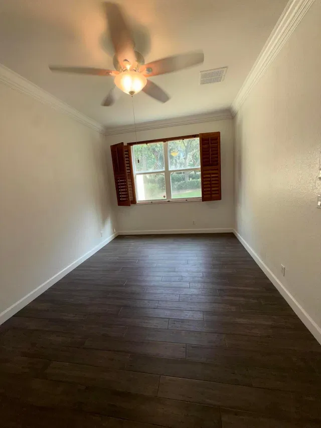 Residence photo 18