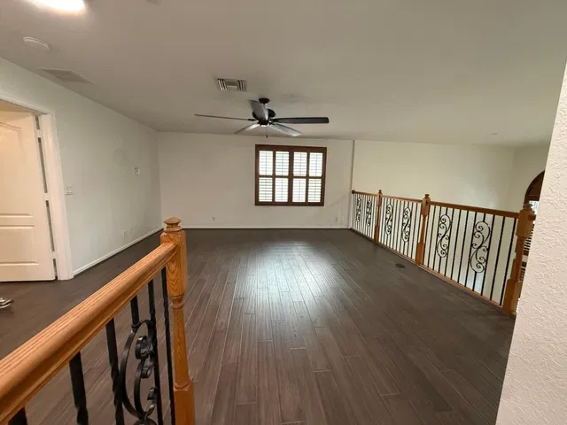 Residence photo 34
