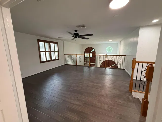 Residence photo 35