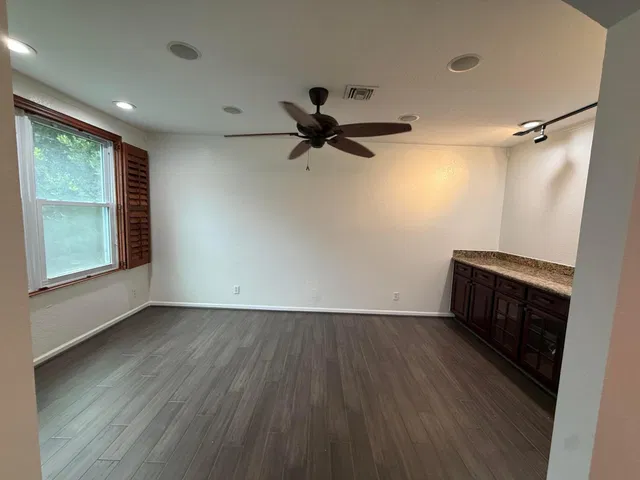 Residence photo 36
