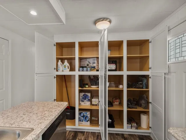  Residence photo 8