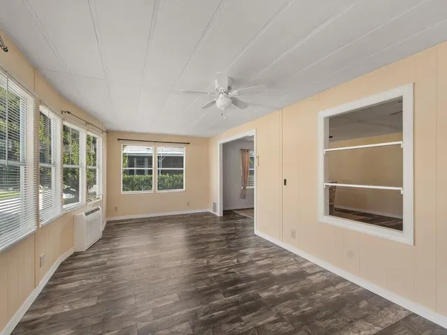  Residence photo 27