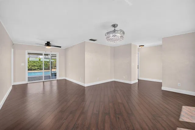 Residence photo 10