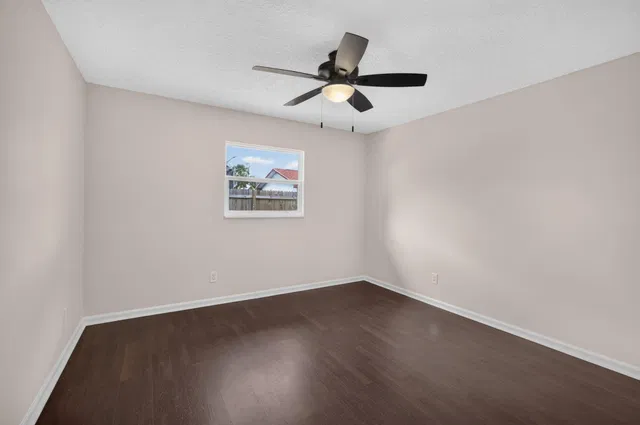 Residence photo 27