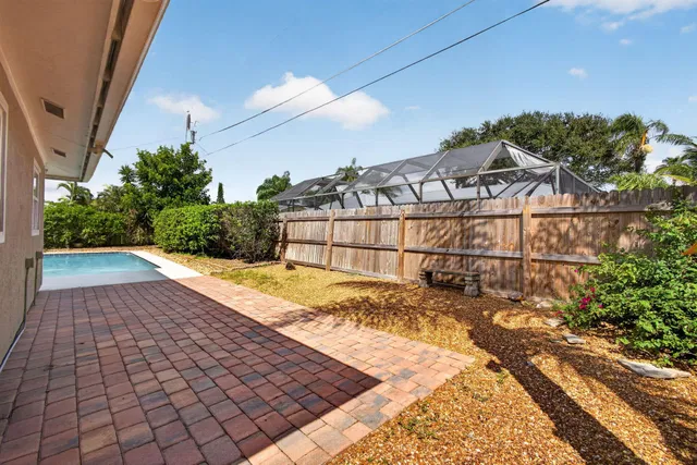 Residence photo 45