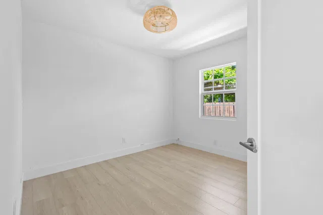 Residence photo 30