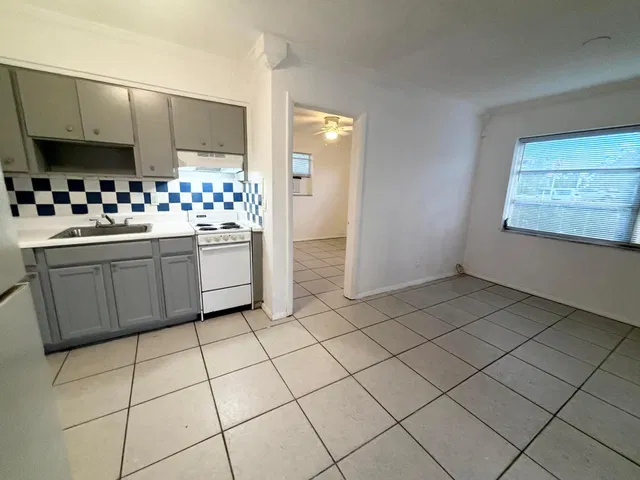 Unit 5 photo 5