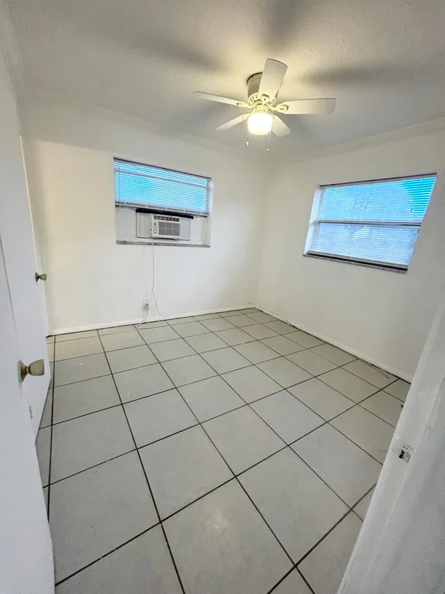 Unit 5 photo 7