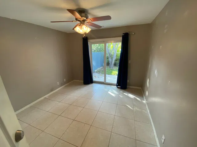 Residence photo 9