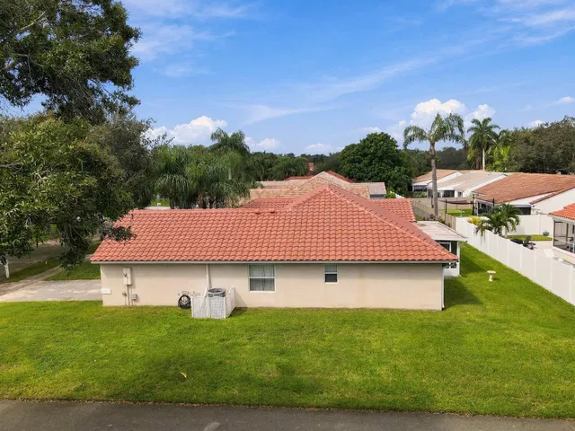 Residence photo 26