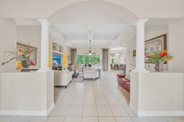 Residence photo 6