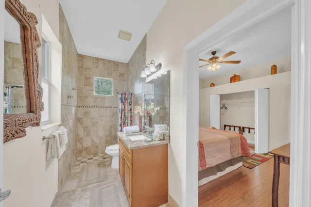 Residence photo 42