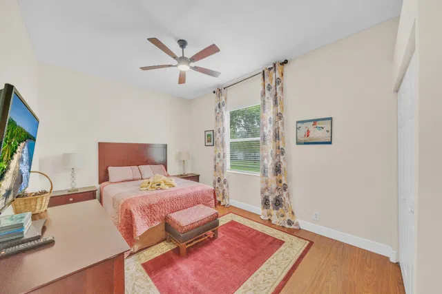 Residence photo 53