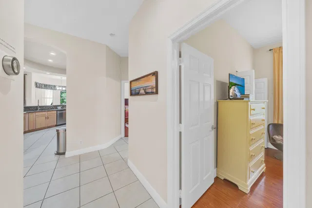 Residence photo 57