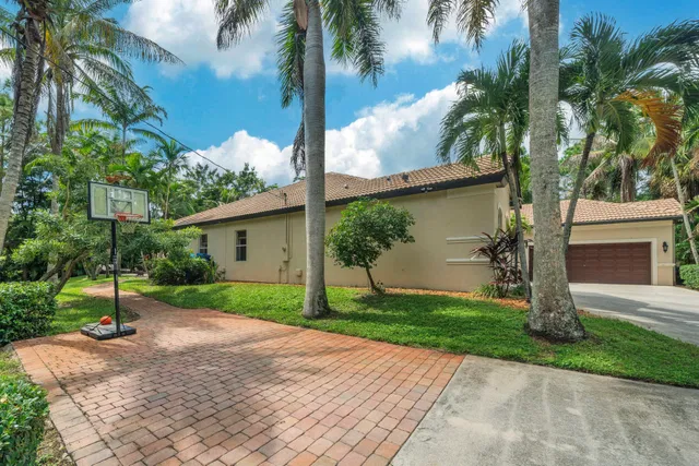 Residence photo 62