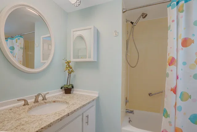 Unit 503 photo 24