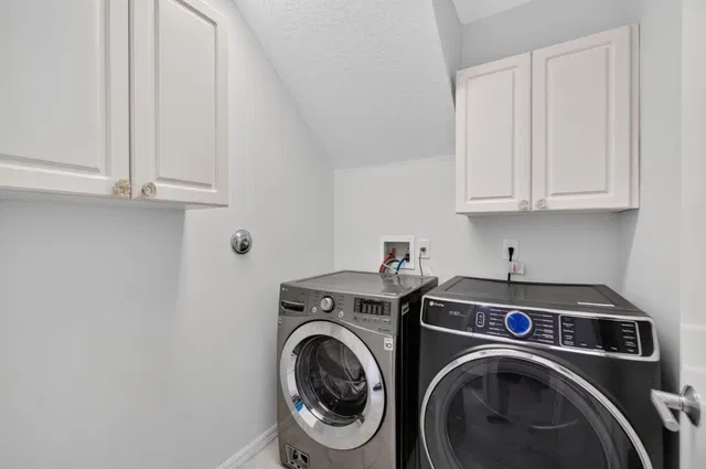 Residence photo 31