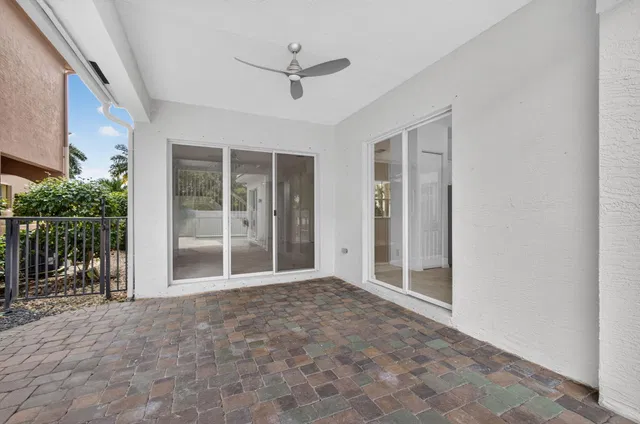 Residence photo 48
