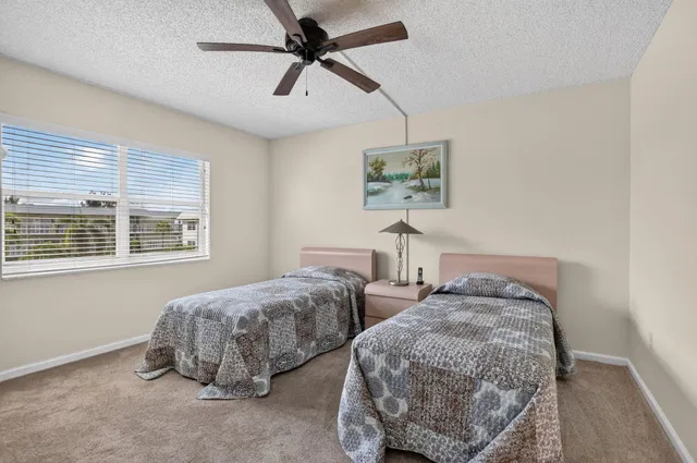 Unit 1438 photo 9