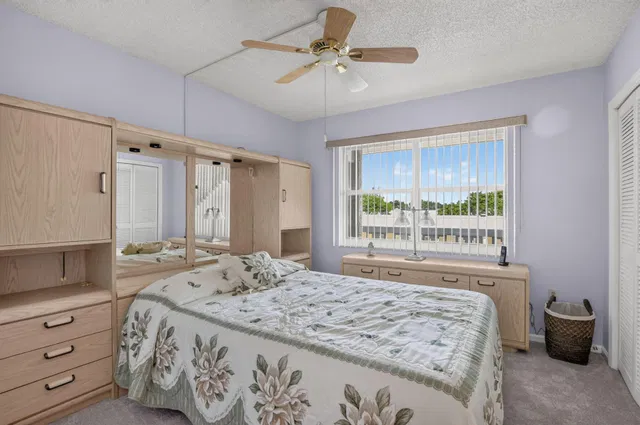 Unit 1438 photo 13