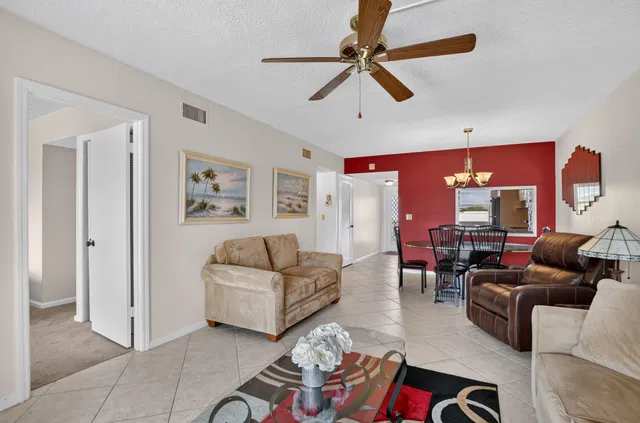 Unit 1438 photo 23